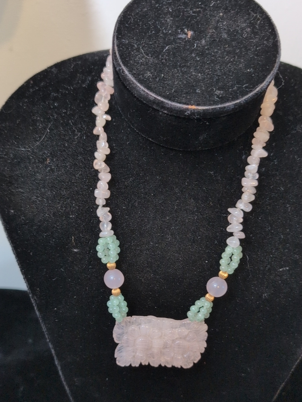 Source Unknown Rose Quartz & Green Bead Carved Pendant Necklace